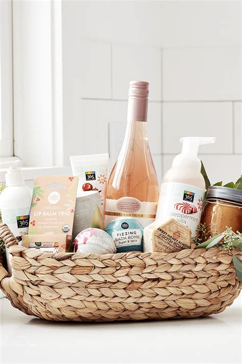 Waitrose Christmas Food Hampers 2020 – Idalias Salon