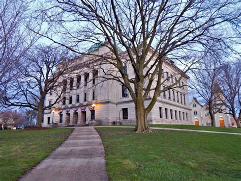 1901 Lee County Courthouse Dixon Illinois Editorial Stock Image - Image of 1901, seat: 154129859