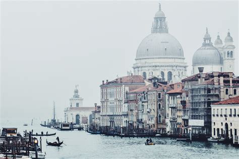 Découvrez Venise et ses magnifiques canaux en décembre - Live Love Voyage