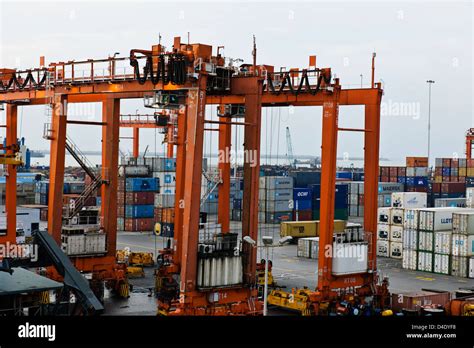 Colombo Port Authority Container Terminal,Gantry Cranes,Ships Unloading ...