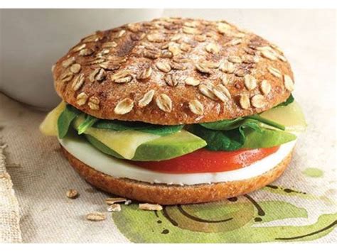 Panera Bread Avocado, Egg White, and Spinach Breakfast Sandwich - The ...