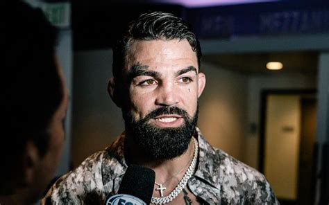 Mike Perry nose injury: How did Mike Perry break his nose? The horrific injury suffered by ...