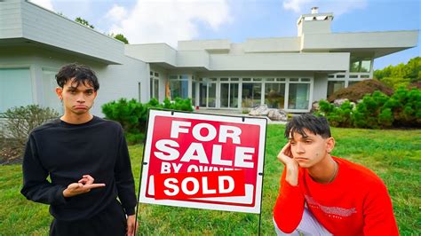 WE SOLD OUR HOUSE.. - YouTube