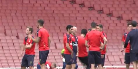 Video: Arsenal training session - Arseblog News - the Arsenal news site