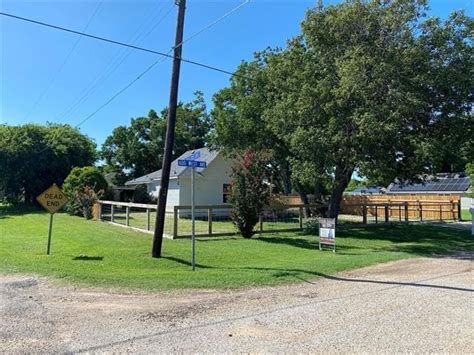 Milford, TX Real Estate - Milford Homes for Sale | realtor.com®