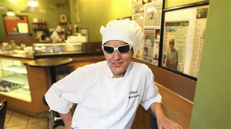 Chef Laura Martinez, who is blind, opens Lincoln Park restaurant ...