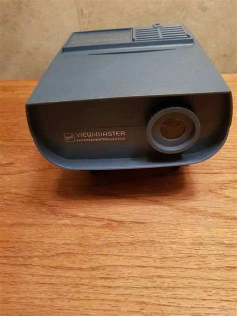 1980s Viewmaster View-master Entertainer Projector Vintage Vtg | Etsy | Entertaining, View ...