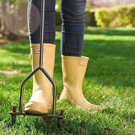 7 Best Lawn Aerators | The Family Handyman