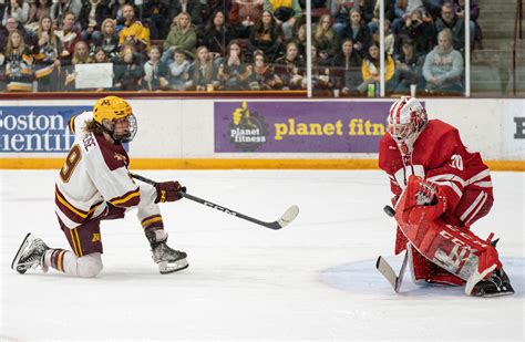 Taylor Heise of Gophers among three finalists for Player of Year in WCHA