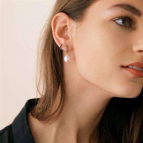 18ct Gold Baroque Pearl Earring Drops — Annoushka UK