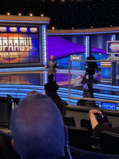 Jeopardy! contestant leaks rare photos from behind the podium and on ...