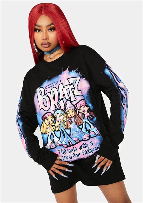 Noir Bratz Pack Graphic Long Sleeve Tee in 2021 | Long sleeve tees, Graphic tee outfits ...