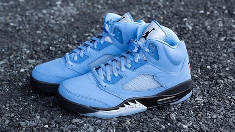 Sneakers Release – Jordan 5 Retro SE “UNC” Men’s Shoe Launching 3/4