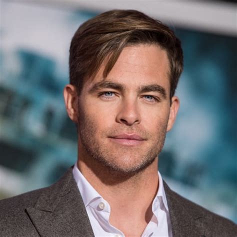 Chris Pine | POPSUGAR Celebrity