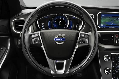 2013 Volvo V40 R-Design Interior - egmCarTech