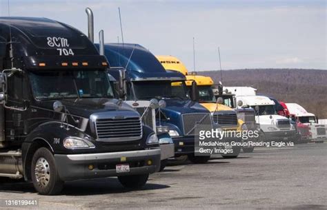 Tracker Trailer Photos and Premium High Res Pictures - Getty Images