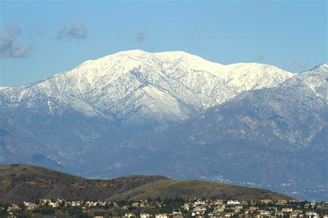 Climbing icy Mt. Baldy in tennis shoes nearly ends in tragedy; 3 rescued