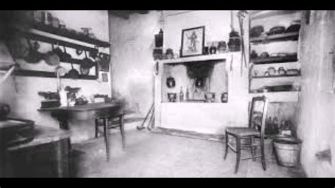 ''Don't Go Into The Kitchen, I Heard It Too'' Creepypasta - YouTube