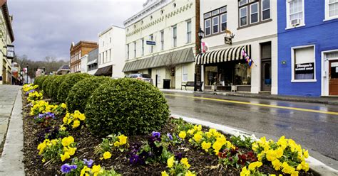 Lewisburg, W.V.: A Truly Cool Small Town | Budget Travel