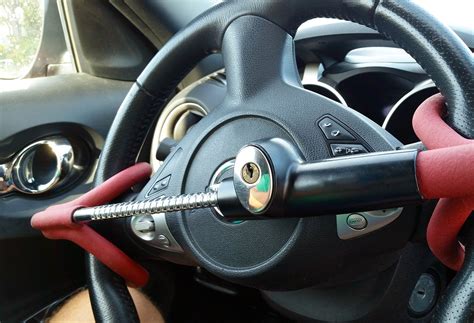 The best steering wheel locks | Parkers