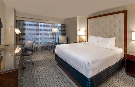 Crowne Plaza Times Square Hotel (New York (NY)) - Deals, Photos & Reviews