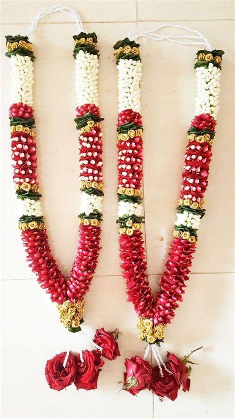 We offer Garlands in different sizes and designs for bride and groom. in 2021 | Flower garland ...