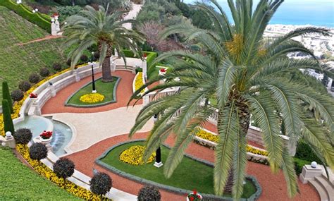 Beautiful Bahai Gardens of Haifa - Joy and Journey