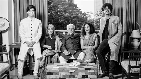 Naseeruddin Shah And Family's Royal Photoshoot Proves That They're The ...