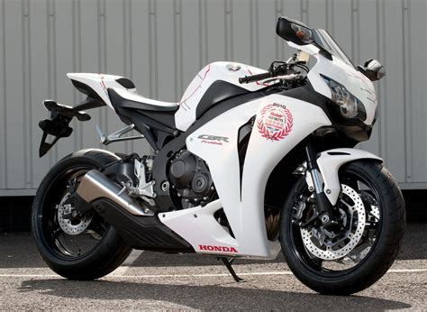 Honda CBR1000RR Fireblades Special Edition | Top Speed