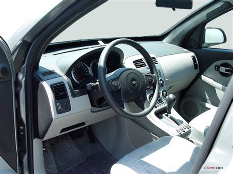 2007 Chevrolet Equinox: 7 Interior Photos | U.S. News