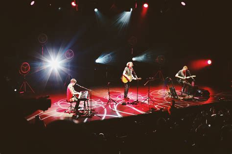 Concert Review: Snow Patrol's Unplugged Gig Won Our Hearts Over