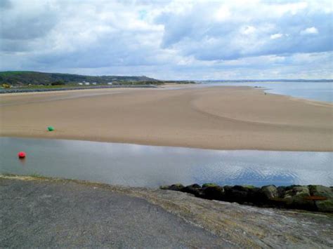 Burry Port Beach - East - Carmarthenshire | UK Beach Guide