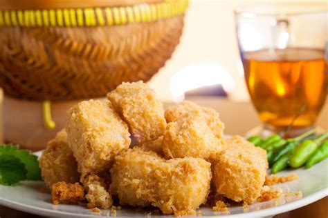 4 Tips Goreng Tahu Crispy Anti Gagal, Hasilnya Renyah dan Mengembang