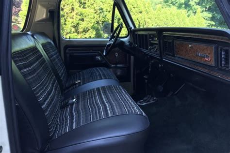 Two-Tone Low-Mileage Survivor: 1978 Ford Bronco | Barn Finds