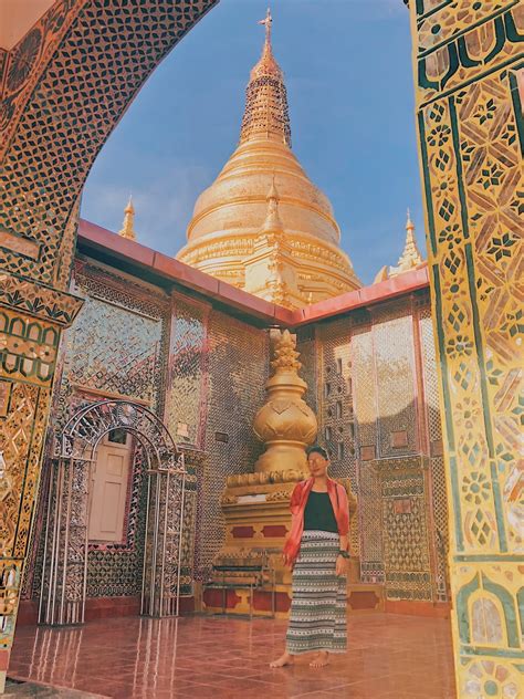 Myanmar: Mandalay Hill - Living in the Moment