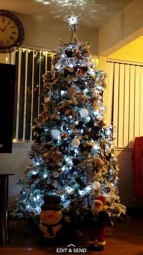 2016 Oakland Raiders Christmas Tree | Christmas tree, Tree, Christmas