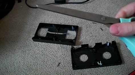 How to fix a broken VHS tape part 1/3 - YouTube