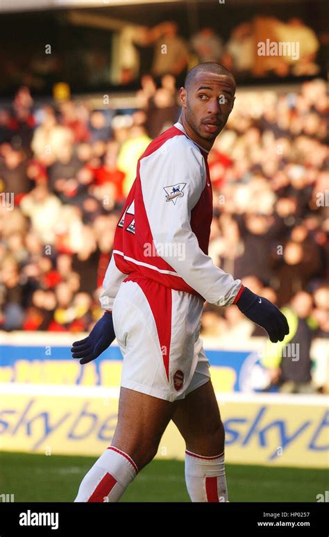 Thierry Henry Wolverhampton Wanderers v Arsenal 2004 Stock Photo - Alamy