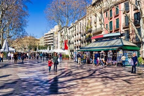 10 Most Popular Streets in Barcelona - Take a Walk Down Barcelona's Streets and Squares – Go Guides