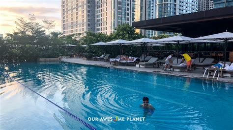 Grand Hyatt: Guide to Your Grand Family Staycation in BGC! – Awesome!