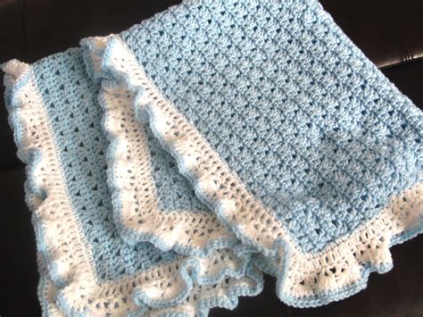 Pin by Sally Durzynski on copertine baby in 2021 | Blue crochet blanket, Blue blanket, Baby ...