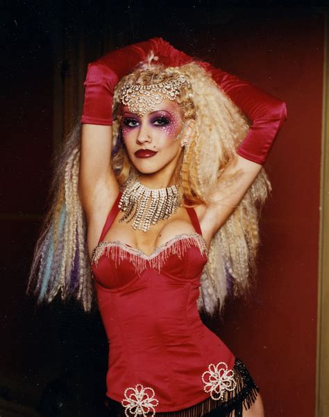 Christina Aguilera - 'Lady Marmalade' Screencaps • CelebMafia