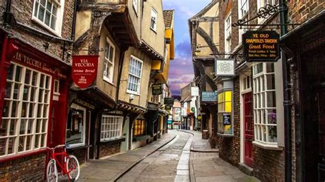 Visitor blasts York's famous Shambles as 'average and full of bumpy cobbles' - YorkshireLive