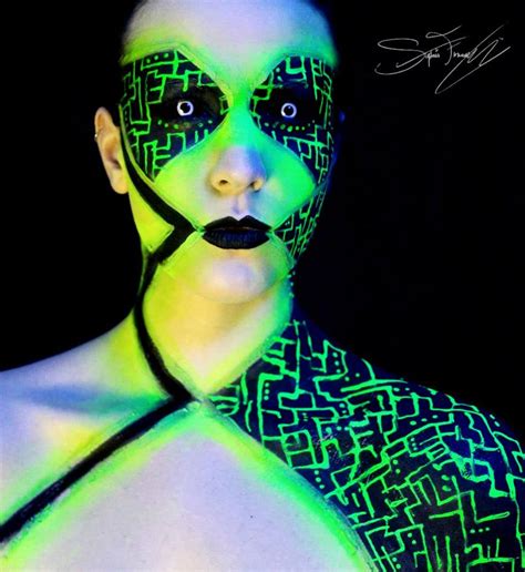 Neon Halloween Makeup Ideas | POPSUGAR Beauty Photo 13