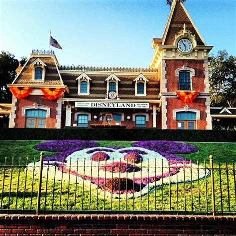 Disneyland, Orange County: Tickets, Schedule, Seating Charts | Goldstar