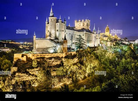 Segovia, Spain town skyline with the Alcazar at night Stock Photo: 74651169 - Alamy