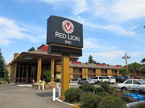 County inks agreement to use Red Lion rooms as non-congregant shelter