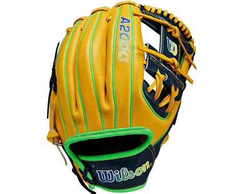 New Wilson Glove of the Month March 2023 1975 Savannah Bananas A2000 11.75" Glove | SidelineSwap