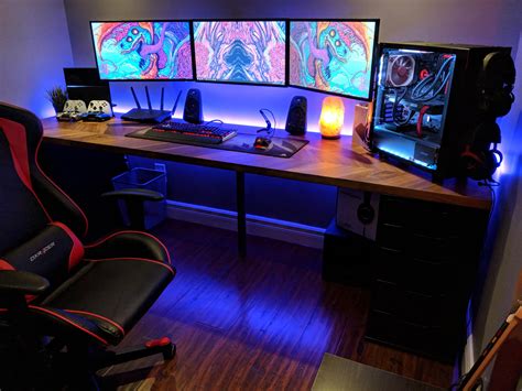 First battlestation! (Triple monitor setup) | Gaming room setup, Video ...