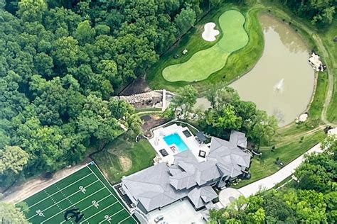 Patrick Mahomes completes construction of dream home with backyard par-3 golf hole | Golf News ...